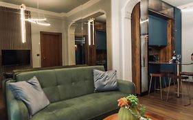 Individualliving 1 Excellent Central Location !!!